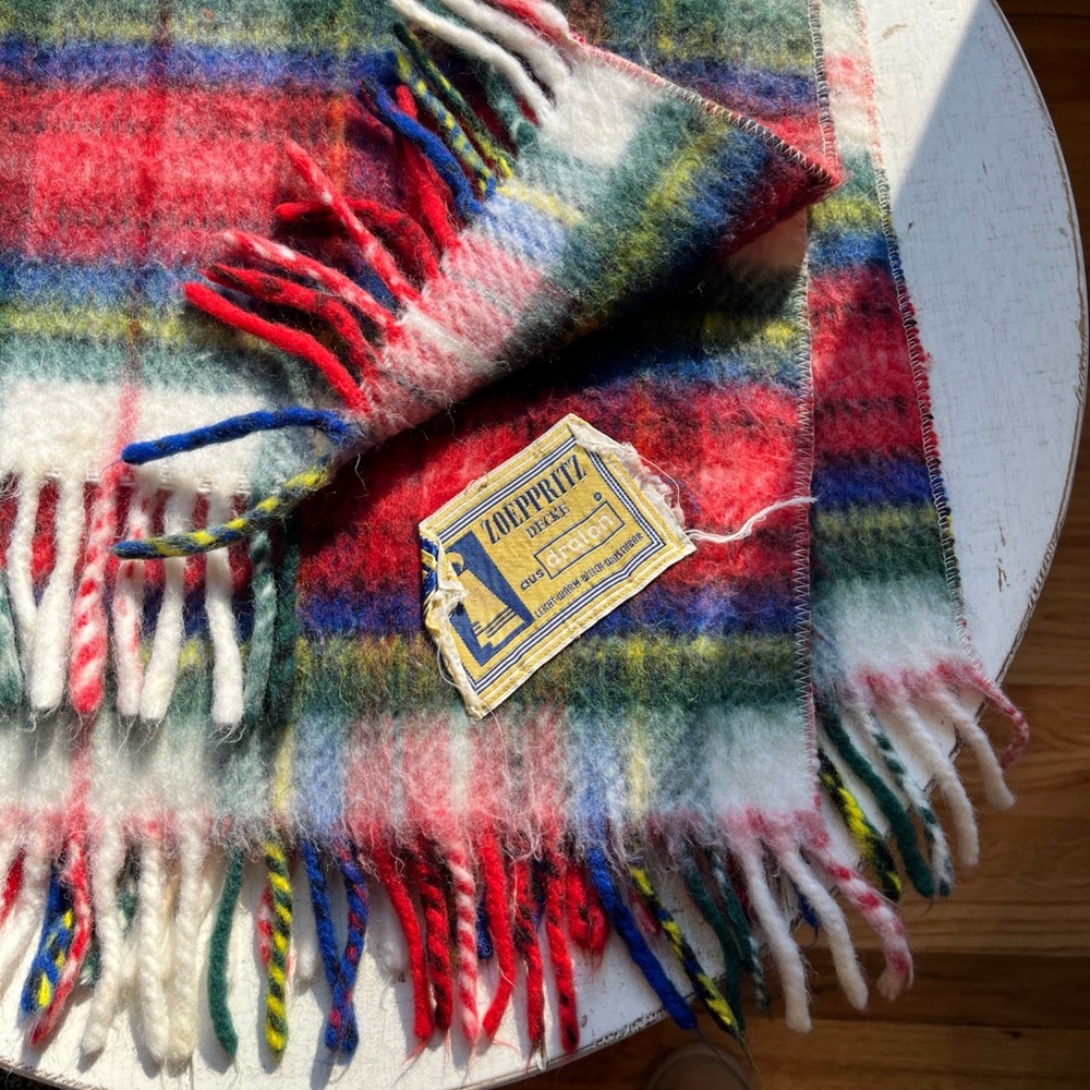 Vintage ZOEPPRITZ plaid wool blanket/throw with fringe.Approx 41x31” Farm preppy